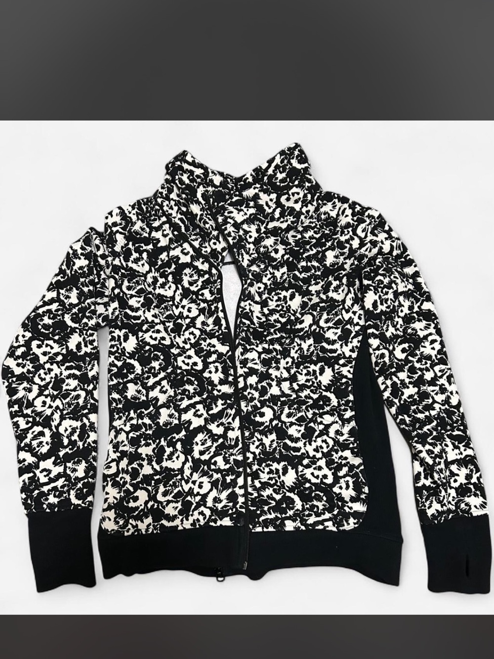 lululemon athletica Black & White Floral-Print Scuba Jacket